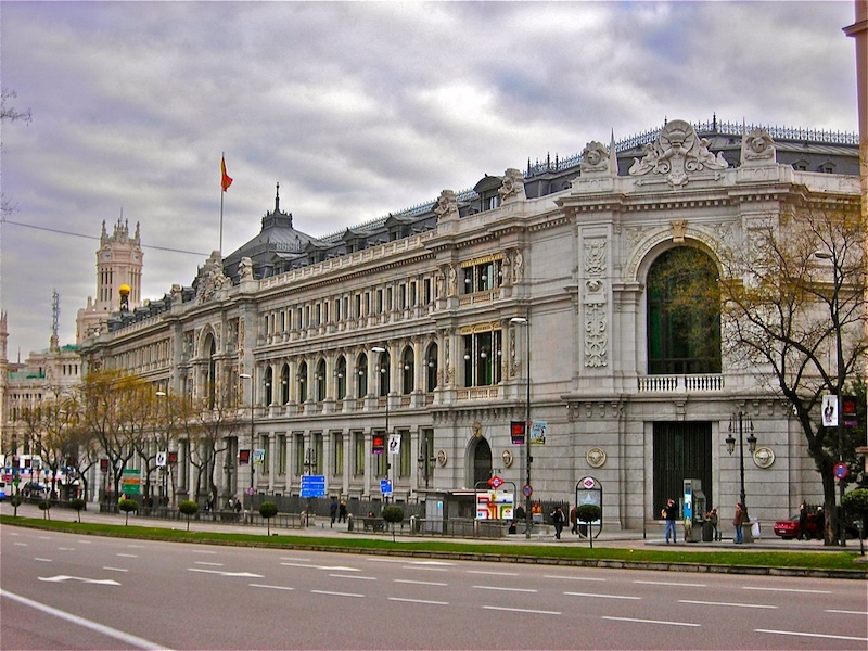 Spanska centralbanken, Banco de España, i Madrid. Foto: Paulo Miranda (Wikimedia Commons)