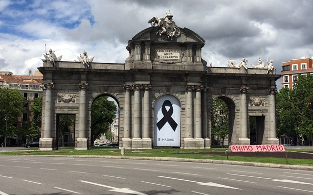 Regionalstyret i Madrid får bakläxa för sina senaste åtgärder i syfte att bromsa spridningen av Covid-19.
