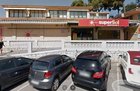 Köpet uppges omfatta samtliga Supersols butiker i Spanien, utom en. Foto: Google Maps