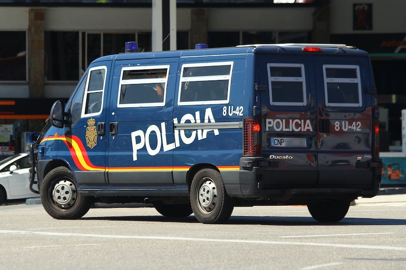 Ledaren för den så kallade svenskligan har hörts av polis och domare och sitter nu häktad i Málaga, efter att nyligen ha utlämnats av Förenade Arabemiraten.