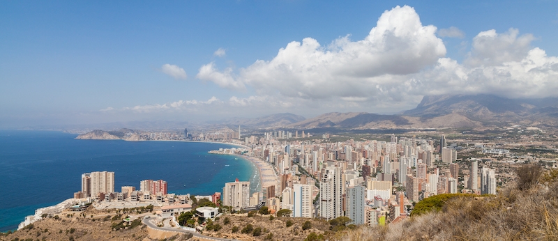Benidorm har lanserat en kampanj för att locka Madridbor till kommunen. Foto: Diego Delso/Wikimedia Commons