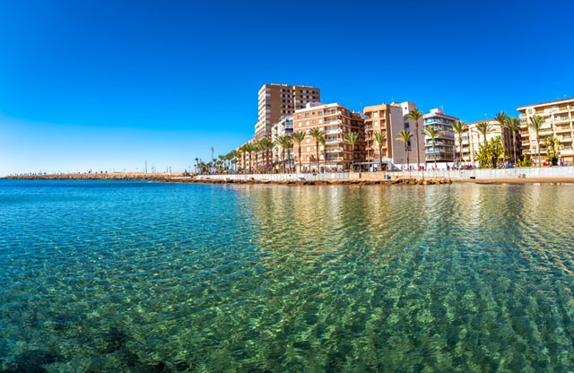 Torrevieja kommun gör avkall på 900.000 euro i fastighetsskatt nästa år.