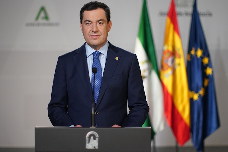 Andalusiens regionalpresident Juanma Moreno, har annonserat en gradvis nedtrappning av restriktionerna, bland annat med ökad rörlighet redan från 12 december. Foto: La Junta de Andalucía