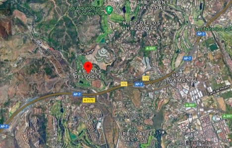 Polisen utreder ett mord utfört med automatvapen i Capanes del Golf, Benahavís. Foto: Google maps