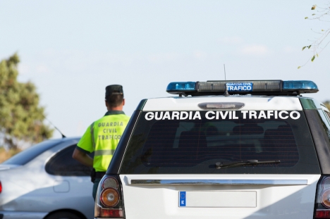 Ett ökat antal poliskontroller på grund av rörelserestriktionerna uppges göra det allt besvärligare för narkotikaligorna, som svarar med en eskalering av våldet.