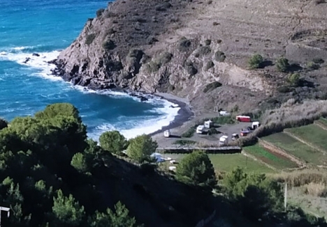 Den olagliga campingen vid Barranco Enmedio har skingrats. Foto: Ayto de Almuñécar.