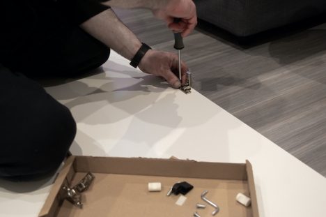 IKEA:s nya tjänst för möbelmontering är baserad på en app som egenföretagare ansluter sig till och sedan utför servicen så gott de kan, ofta utan erfarenhet.