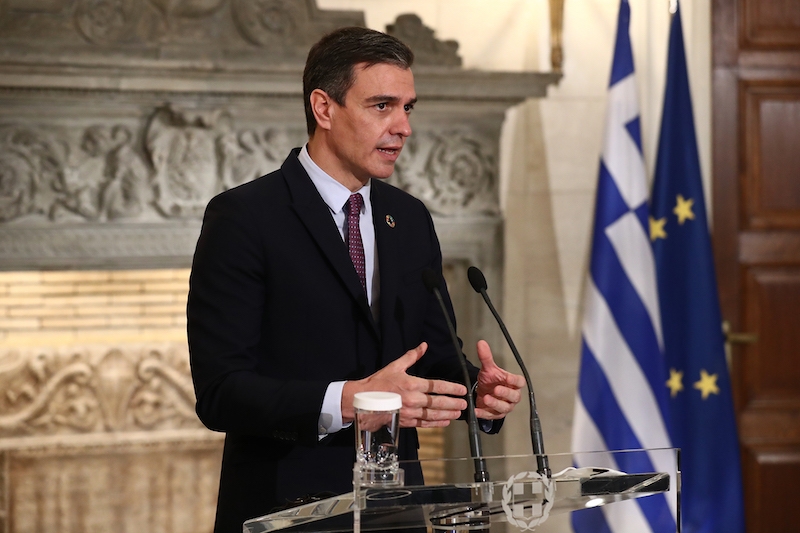 Regeringschefen Pedro Sánchez har satt 18 augusti som det datum då Spanien ska ha uppnått gruppimmunitet mot Covid-19.