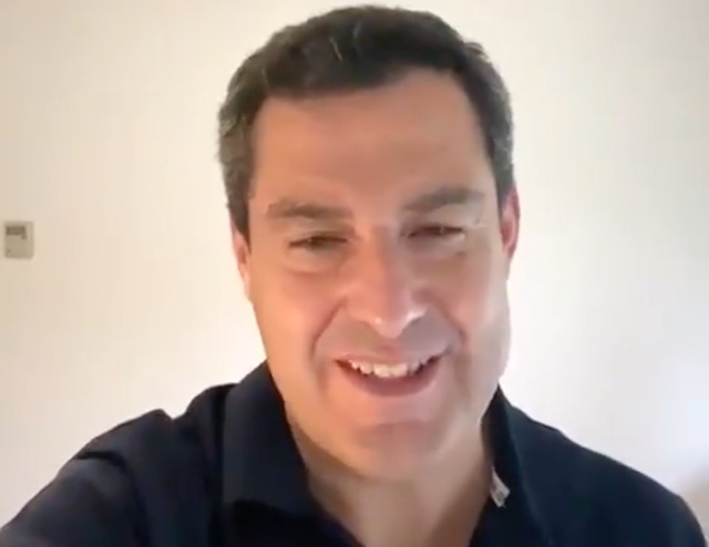 Juanma Moreno har lagt ut en video där han bekräftar att han givit positivt utslag på Covid-19.