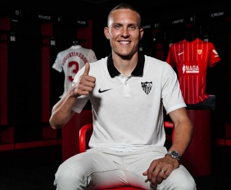 Augustinsson är den första svenska spelaren i Sevilla FC och den tredje i dagsläget i en spansk klubb i högsta divisionen. Foto: Sevilla FC