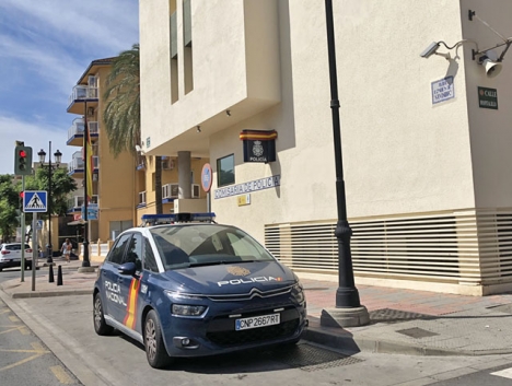 Nationalpolisen i Fuengirola handlägger bland annat alla ID-handlingar, pass och utlänningskort för både Fuengirola och Mijas.