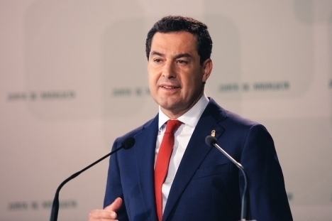 Juanma Moreno annonserar slopade restriktioner och ny normalitet i primärvården.