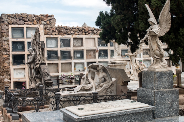 Spansk kyrkogård.