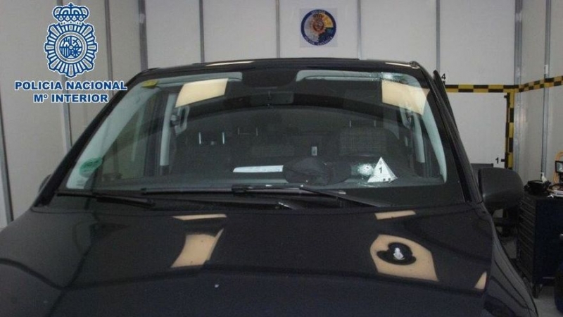 Bilen som besköts vid Carvajal 31 oktober. Foto: Policía Nacional