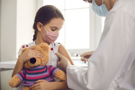 Vaccineringen av barnen kommer generellt att gå i åldersordning, från elva år och nedåt. Tid bokas genom hälsovårdscentralen.