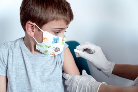 Från och med nästa vecka kan alla barn från fem års ålder vaccineras i Andalusien.