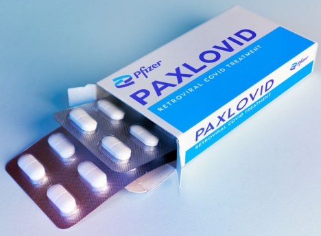 Paxlovid är ett antiviralt preparat som är receptbelagt.