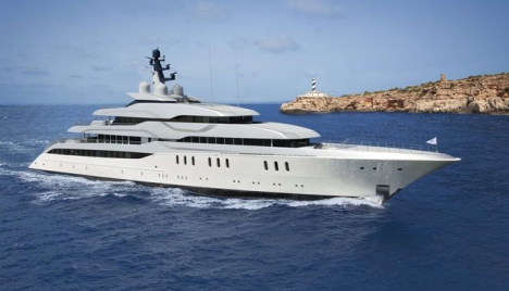 Lyxjachten Tango är 78 meter lång och värderad till 90 miljoner euro. Foto: www.yachtcharterfleet.com