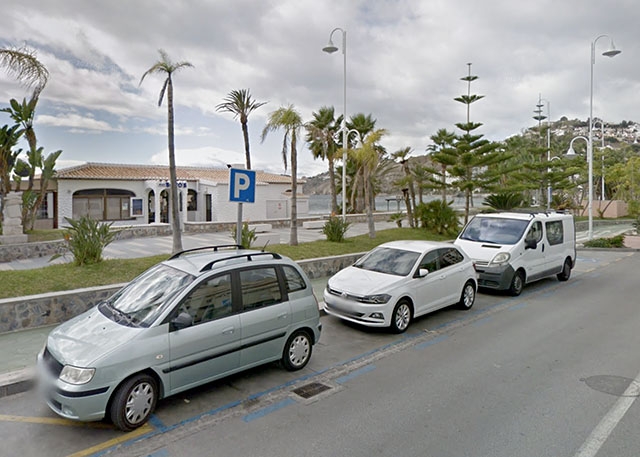 Blåzonerna är inte i drift under påsken i Almuñécar och La Herradura. Foto: Google Maps