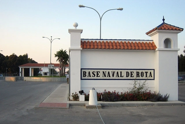 USA tillåts fördubbla antalet örlogsfartyg vid marinbasen i Rota (Cádiz).