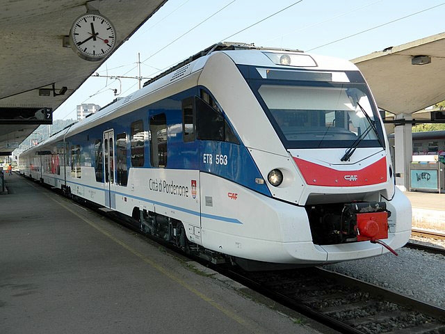 Tåg av samma modell som beställts av SJ.