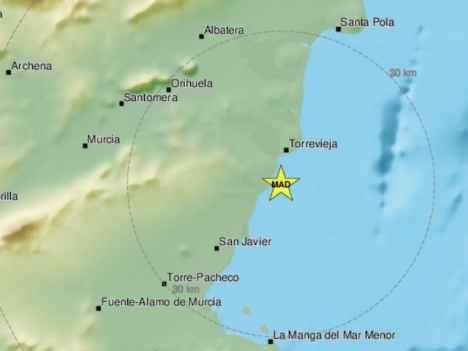 Markrörelsen hade sitt epicenter vid Cabo Roig, strax söder om Torrevieja. Karta: EMSC