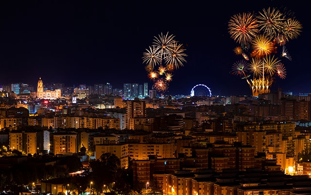 Det traditionella fyrverkeriet som markerar inledningen av ferian i Málaga kommer i år att kompletteras av den största showen hittills i Spanien med drönare.