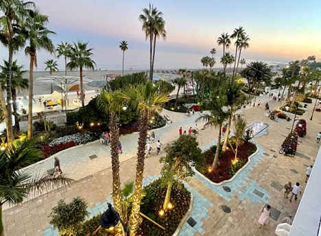 Den första delen av Esteponas nya strandboulevard är nu klar. Foto: Ayto de Estepona