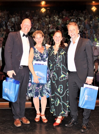 Jacke Sjödin, Helen Sjöholm, Anna Fahlstedt och Martin Östergren fick stående applåder i Almuñécar. Foto: Ann-Marie Bönström