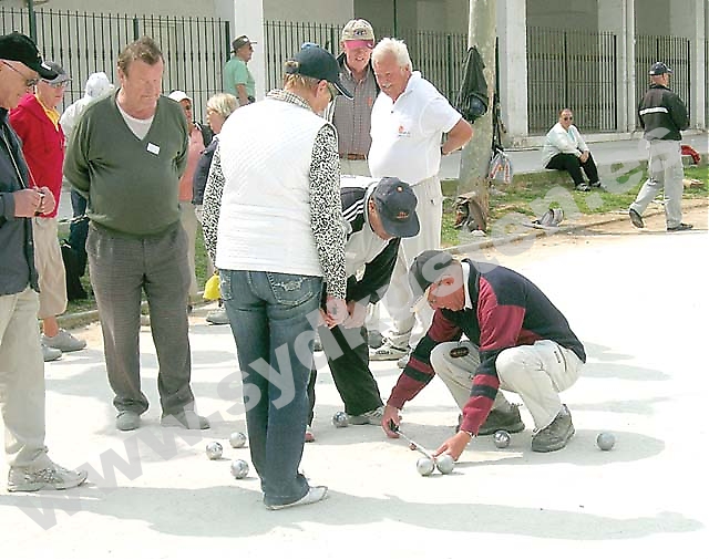 I årets Charity Cup i Fuengirola deltog 120 boulespelare, tävlingen drog in 1 700 euro som oavkortat går till organisationen Fuensocial.
