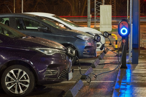 Renaults andra fabrik för att bygga om bränslefordon till elbilar uppförs i Sevilla.