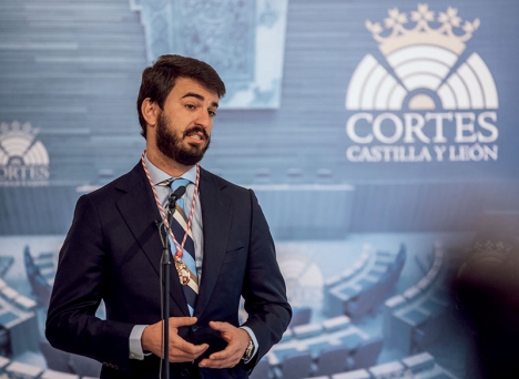 Vice regionpresidenten i Castilla y León Juan García-Gallardo (Vox) har varslat om åtgärder som förnekas av regionpresidenten Alberto Fernández Mañueco (PP). Foto: Vox