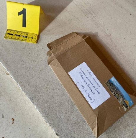 Samtliga brevbomber hade handskriven adress och postades från Valladolid. Foto: Policía Nacional