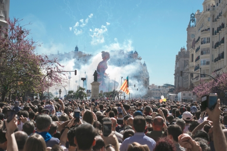 La Mascletá inleder Las Fallas i Valencia, Spaniens bullrigaste festival, men årets invigning gick inte som planerat. (Arkivbild)