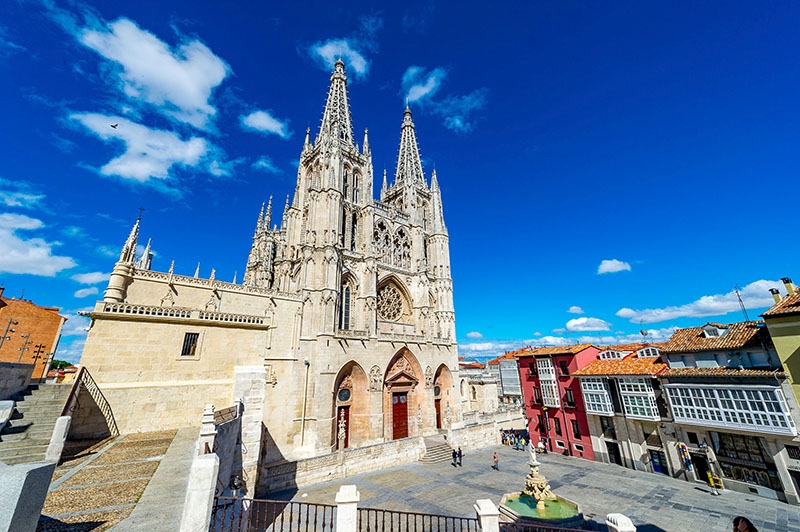 Städer som Burgos uppges också överväga eventuella restriktioner av uthyrningen av turistbostäder.