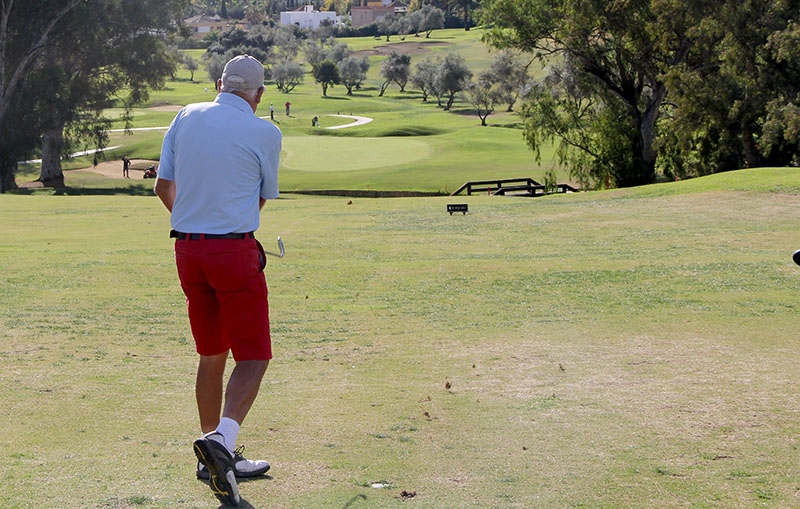 Du måste inte bo i Marbella för att vara en riktig Spaniensvensk, bara säg det. Och så bör du naturligtvis spela golf också.