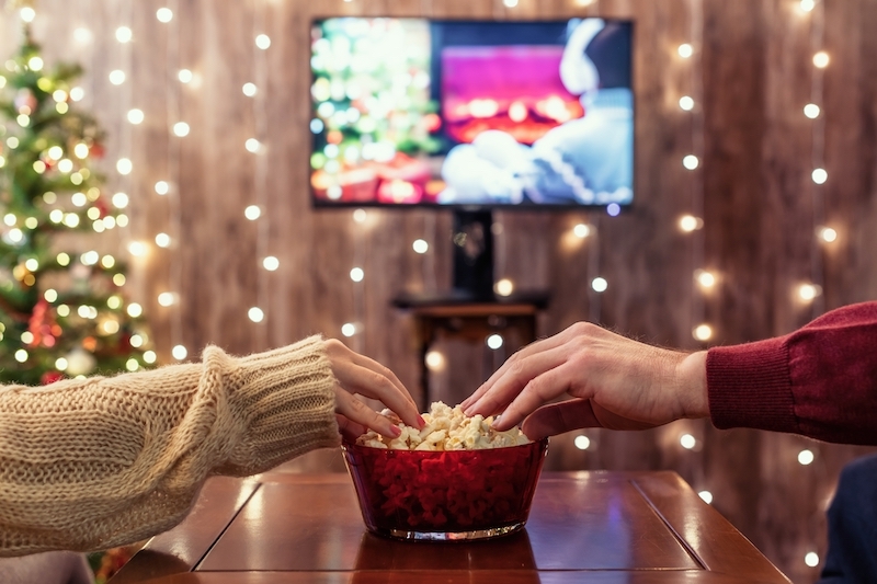 Inför och under julen älskar vi stämningsfulla filmer. Dagens inlägg innehåller tips på sex spanska julklassiker.