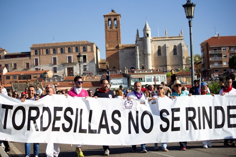 Allt fler skådespel där djur far illa förbjuds i Spanien, men invånare i samhällen som Tordesillas (Valladolid) försvarar än idag sin rätt att få plåga djur för nöjes skull.