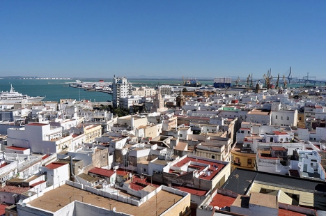 Arbetslösheten i Cádiz är nära fyra gånger så hög som i Guipúzcoa.
