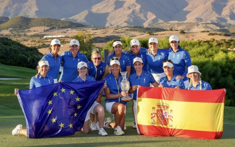 Hemmaspelaren Carlota Cigandas fyra segrar och 3-1 i de svenska damernas singelmatcher bidrog till att försvara trofén i Solheim Cup för Europa. Foto: solheimcup2023.eu