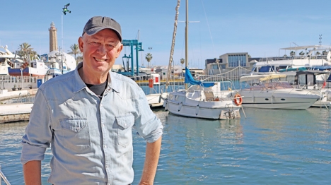 För tre år sedan flyttade Anders Ekman från inlandets Madrid till kustsamhället Estepona. Den första promenaden han arrangerade för landsmän var ”Estepona och havet” och senare arrangerade han både fisklunch och besök på fiskauktionen.