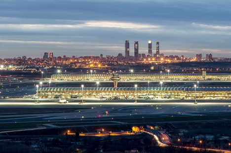 Med en kapacitet på 90 miljoner passagerare om året ska Madrids flygplats bli den största i hela Europa.