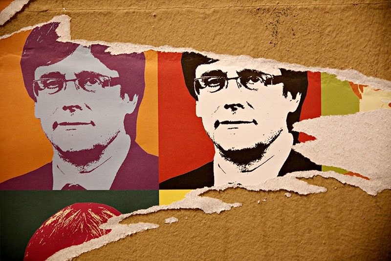 Såväl enskilda domare som rättsinstitutioner ser ut att agera målmedvetet för att förhindra att Carles Puigdemont och andra katalanska separatistledare klarar sig undan rättsprocesser på politisk väg.