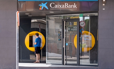 CaixaBank ökade sitt resultat i Spanien förra året med mer än 50 procent.