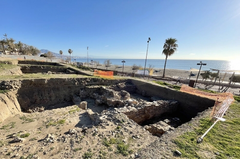 Det kontroversiella bygget sker inte bara intill stranden, utan mycket nära den arkeologiska fyndplatsen vid Castillo Sohail.