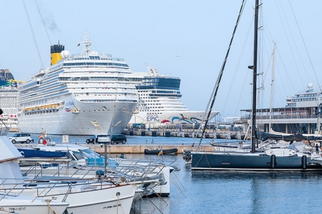 Kryssningsfartyg i Palmas hamn. (Arkivbild)