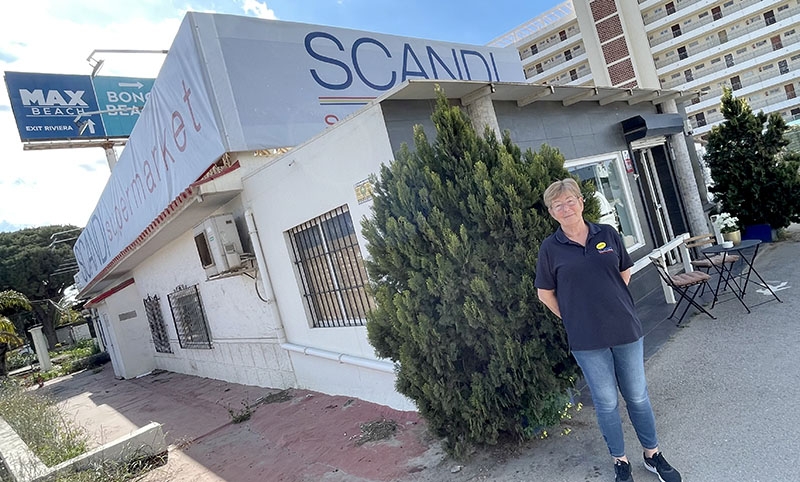 Ramona Andersson hälsar välkommen till Scandi i El Rosario, öster om Marbella.
