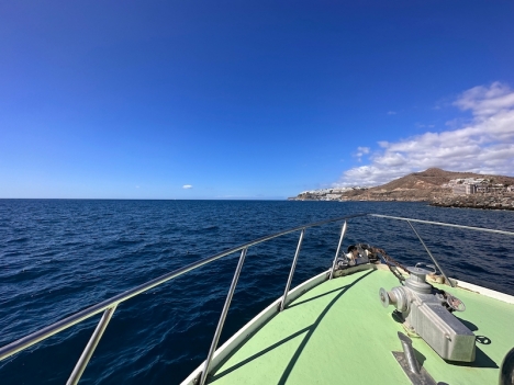 Arkivbild på en segelbåt utanför Gran Canarias kust.