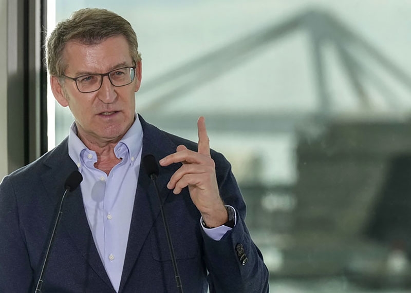 PP-ledaren Alberto Núñez Feijóo visade nyligen exempel på vad som förefaller ha varit viss självkritik, dock utan att försöka styra upp situationen. Foto: PP