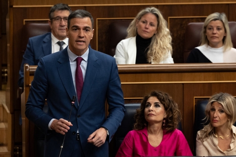 Pedro Sánchez lämnade på onsdagen parlamentet tidigare än väntat och släppte några timmar senare ett öppet brev, där han hotar med att avgå. Foto: PSOE